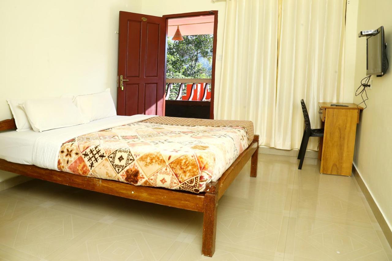 Green Magic Riverside Resort Munnar Bagian luar foto