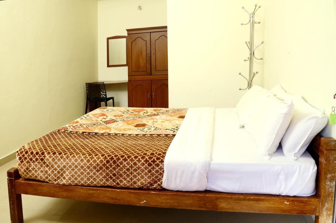 Green Magic Riverside Resort Munnar Bagian luar foto